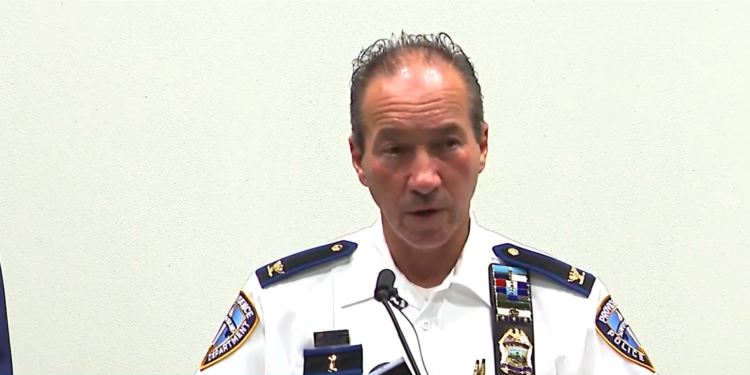 El jefe de policía saliente de Providence asume un nuevo cargo en Washington