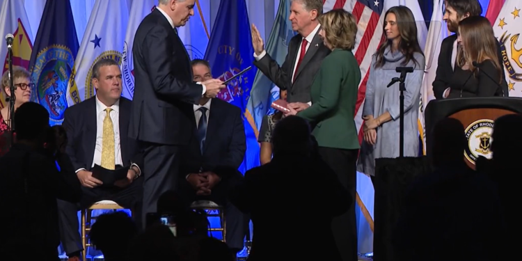 McKee promete aprovechar el impulso de su primer mandato completo