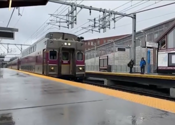 Inauguración de la estación de tren Pawtucket-Central Falls