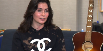 Una adolescente retribuye al Proyecto Autismo compartiendo su don de la música