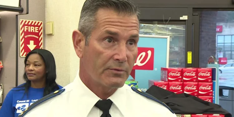 Asediado jefe de policía de Seekonk redactó una carta para ser principal policía de Providence