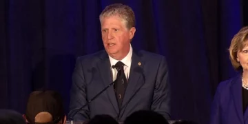 McKee comenzará su primer mandato completo el martes