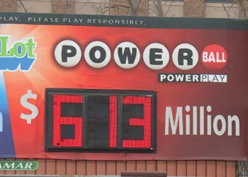 El bote de la Powerball asciende a 613 millones de dólares