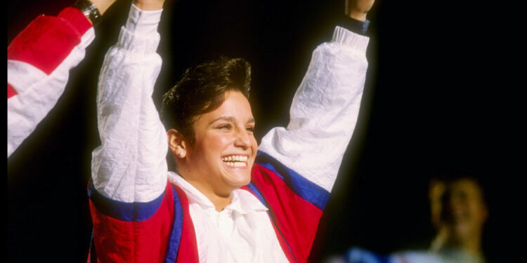 La gimnasta olímpica Mary Lou Retton hace escala en Providence