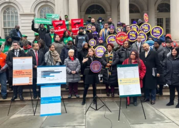 Proponen ley para proteger a los neoyorquinos de los precios de “infarto” de los servicios hospitalarios