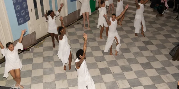 Afrolatinos de NY celebran con orgullo sus raíces pero exigen ser sacados de las sombras