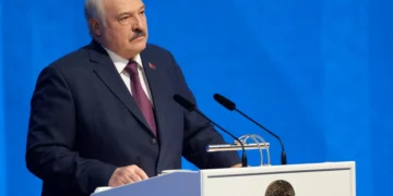 Rusia podría instalar armas nucleares estratégicas en Bielorrusia, según su dirigente