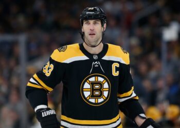 Zdeno Chara correrá en el Maratón de Boston