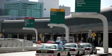 Hombre fue arrestado en Florida tras amenazar en redes sociales a la policía con un AK-47