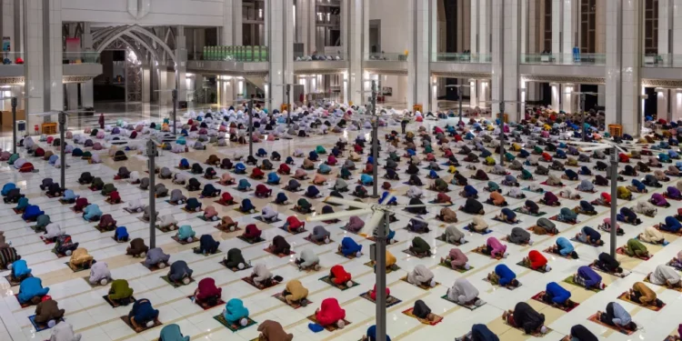 Israelíes y palestinos se comprometen a disminuir violencia antes del Ramadán