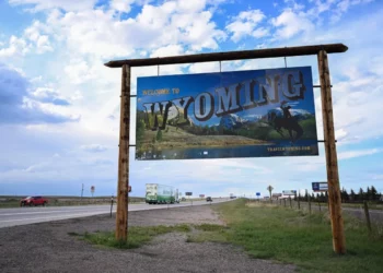 Arrestan a mujer que prendió fuego a una clínica abortiva en Wyoming