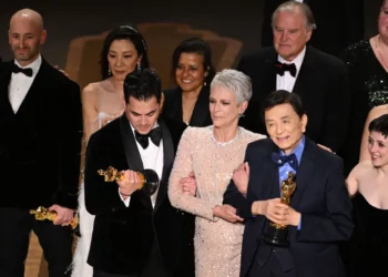 “Everything, Everywhere, All at Once” triunfa en los premios Oscar 2023 con 7 estatuillas