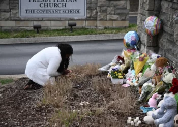 Autoridades publican llamadas al 911 durante el tiroteo en la escuela de Nashville