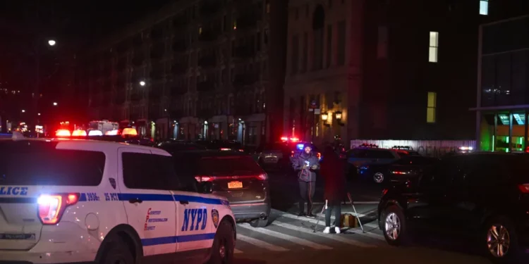 Joven mató a abuelo en fiesta de cumpleaños con bala perdida: arresto en Nueva York