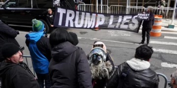 “Donald Trump cae por sus propias acciones”
