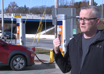 RI ofrece incentivos a quienes compren vehículos eléctricos