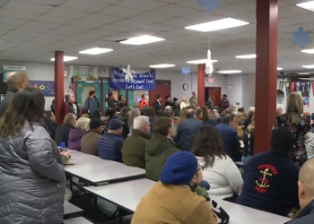 RI retrasa el cierre de la estación de calentamiento de Cranston Street Armory