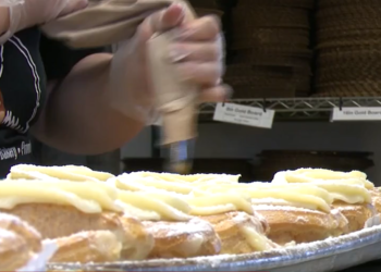 Las panaderías de RI se apresuran a preparar zeppole para el día de San José