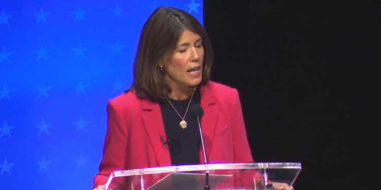 Foulkes está fuera, Cano está dentro, la carrera de RI para el Congreso comienza 