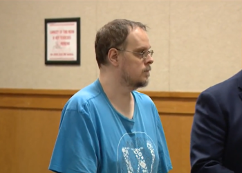 South Kingstown hombre acusado de abuso sexual infantil y asalto sexual