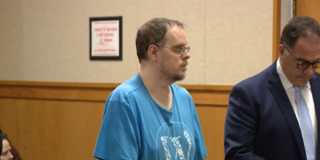 South Kingstown hombre acusado de abuso sexual infantil y asalto sexual