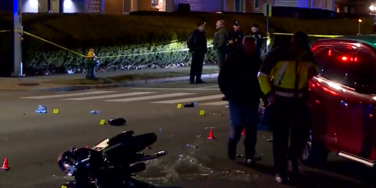 2 muertos en un accidente de moto de cross en Cranston