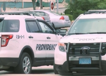 Dos años después de la condena por agresión, esta es la razón por la que un sargento de Providence sigue en el cuerpo