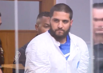 Condenan a un hombre a 30 años de cárcel por disparar a un agente en Providence y agresión doméstica