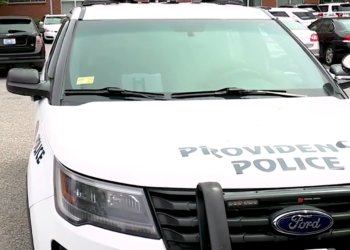 Un policía de Providence vuelve al servicio tras una investigación