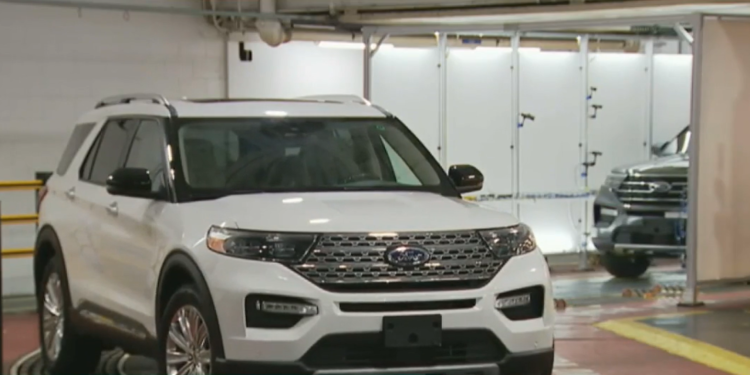 ¿Falta de pago? Ford podría dejar que los coches se condujeran solos