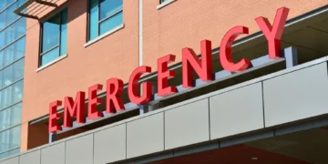 Niña gravemente herida al salir de la escuela: conductor sin licencia se saltó semáforo en rojo en Nueva Jersey