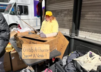 Vendedores ambulantes de Nueva York exigen formalizar el comercio callejero