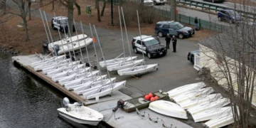 Hallado un cadáver a orillas del río Charles en Massachusetts