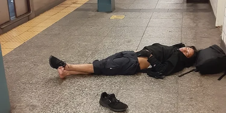 30% de los neoyorquinos quiere mudarse a otro estado huyendo del crimen y los altos costos: encuesta