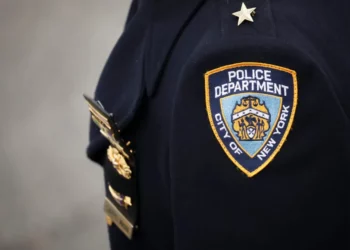 Anciano armado murió baleado cuando NYPD respondió a un robo; dos heridos más al retar a la policía en pocas horas en Nueva York