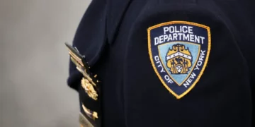 Anciano armado murió baleado cuando NYPD respondió a un robo; dos heridos más al retar a la policía en pocas horas en Nueva York