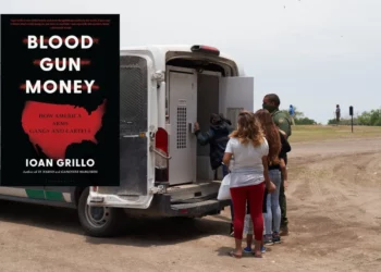 Cómo el tráfico de armas desde Estados Unidos contribuye a la inmigración (podcast)