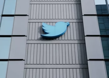 Elon Musk dice que el gobierno de Estados Unidos tenía “acceso total” a Twitter, incluidos mensajes directos