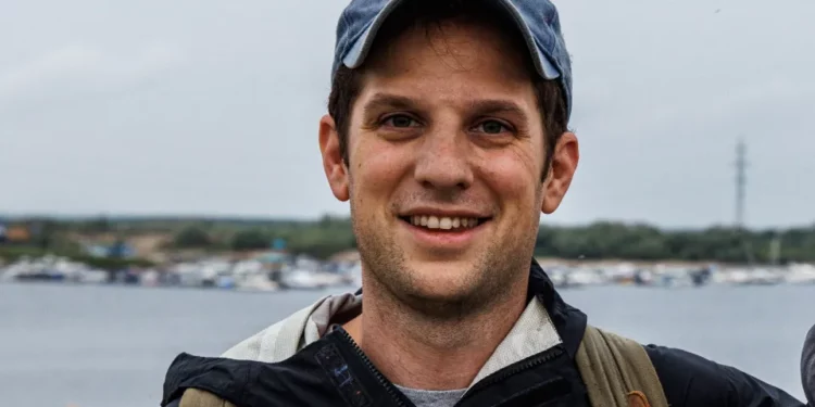 Reportero del Wall Street Journal fue “detenido injustamente” por Rusia, considera formalmente Estados Unidos