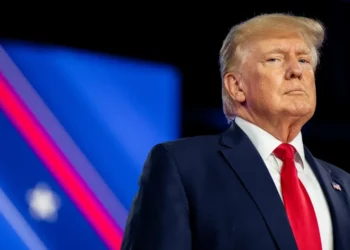 Trump se topa con juez que rechaza sus peticiones para juicio que inicia el 25 de abril