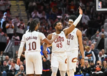 New York Knicks caen ante Cleveland Cavaliers y se iguala la serie de playoffs en la NBA