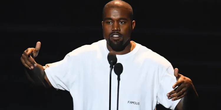 La escuela cristiana de Kanye West, Donda Academy, enfrenta demanda por discriminación racial