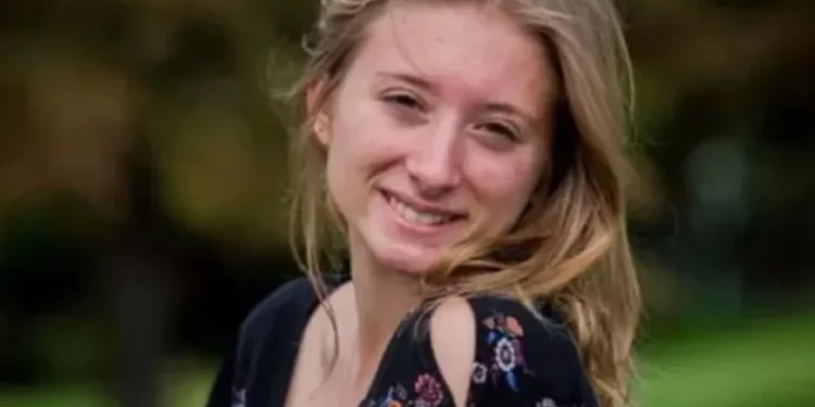 Joven de 20 años es baleada fatalmente en NY luego de que vehículo en el que viajaba ingresara en camino residencial equivocado