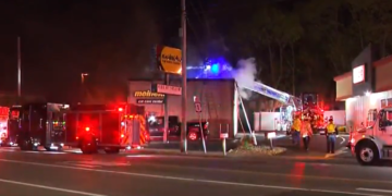 Se desata un incendio en Attleboro taller de reparación de automóviles