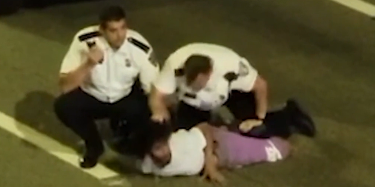 Condenado un capitán de la policía de Providence por golpear a un hombre en la cabeza