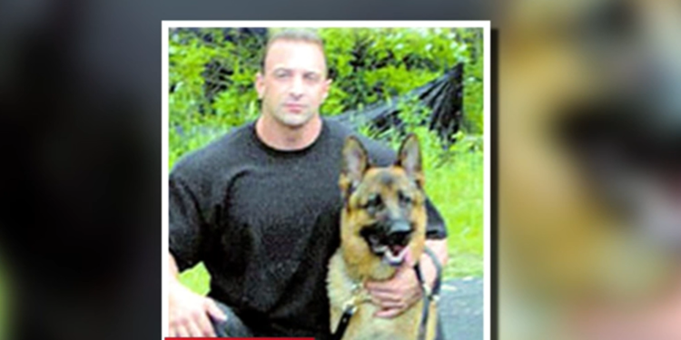 Narco ex policía mató a cuatro personas por una deuda: veredicto en Nueva York