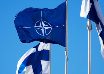 Finlandia ingresa en la OTAN y asesta un duro golpe a Rusia por la guerra de Ucrania