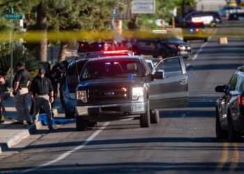 Tiroteo masivo en Nuevo México: sospechoso de matar a tres personas y herir a dos oficiales tenía 18 años, dice la policía
