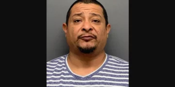 Conductor tenía 300,000 pastillas de fentanilo en el tanque de gasolina de su auto: acusación en Nueva York