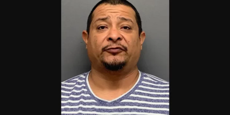 Conductor tenía 300,000 pastillas de fentanilo en el tanque de gasolina de su auto: acusación en Nueva York